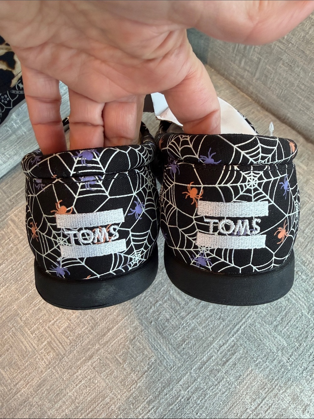 Tom’s Spider Web Shoes Slip On Flats Halloween Glow In The Dark Women's Size 11 - Picture 8 of 10